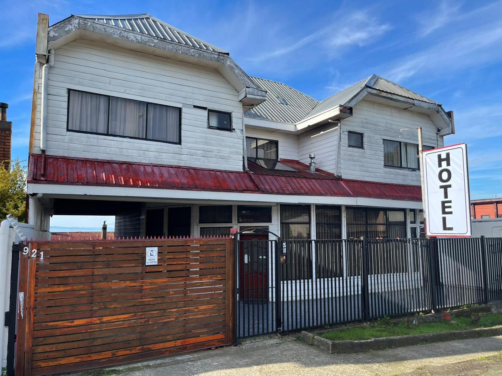 Altos De Miramar Bed & Breakfast ปวยร์โตมอนต์ ภายนอก รูปภาพ